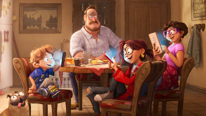 The Mitchell Family: Aaron (Michael Rianda), Rick (Danny McBride), Katie (Abbi Jacobson) and Linda (Maya Rudolph) with their dog Monchi in Columbia Pictures and Sony Pictures Animation's CONNECTED.